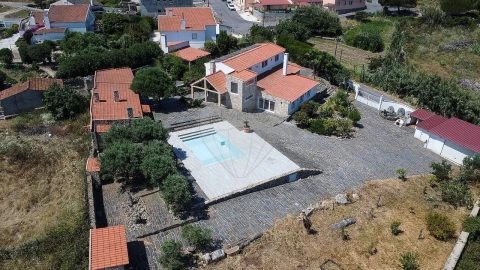 Moradia T0 para Venda em São João das Lampas e Terrugem
