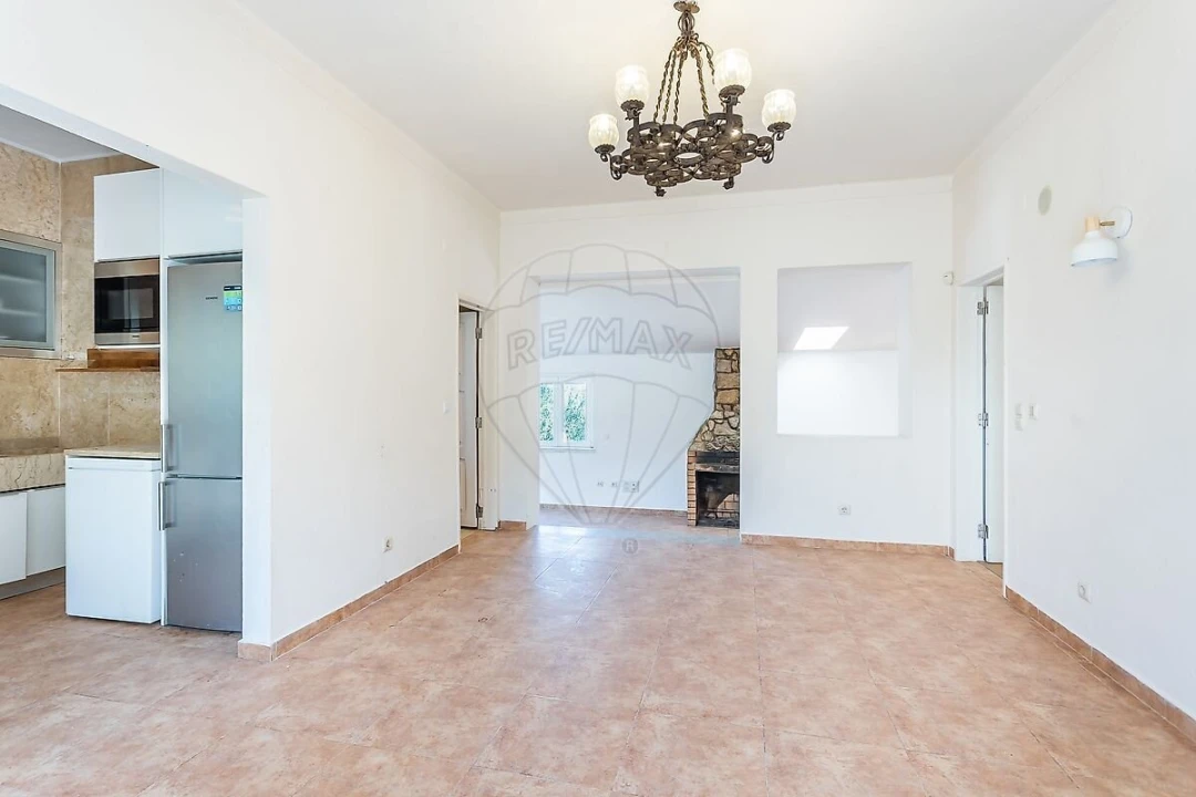 Moradia T0 para Venda em São João das Lampas e Terrugem Foto 3