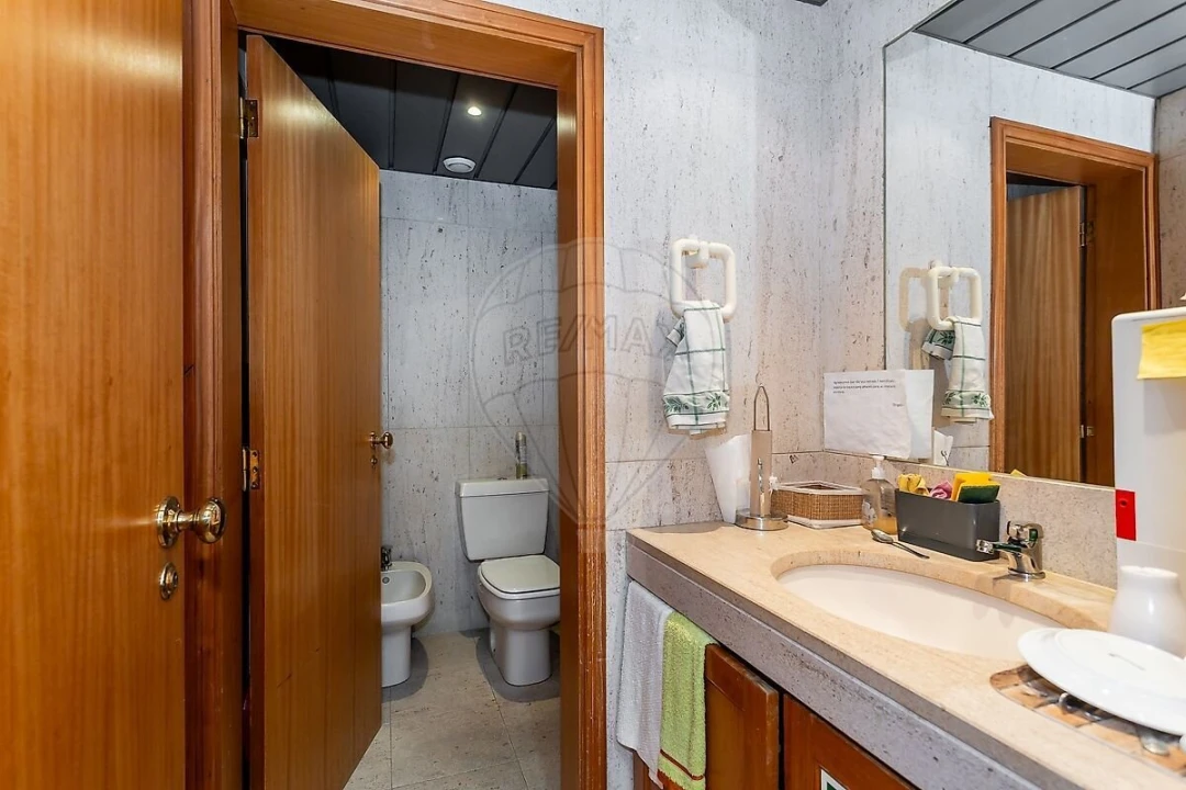 Escritório para Venda em Alvalade Foto 6