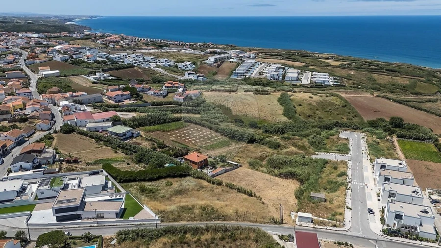 Terreno para Venda em Lourinhã e Atalaia Foto 4