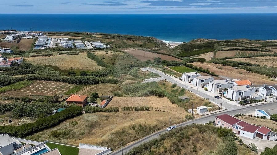 Terreno para Venda em Lourinhã e Atalaia Foto 3