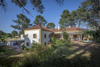 Moradia T6 para Venda em Santa Maria do Castelo e Santiago e Santa Susana