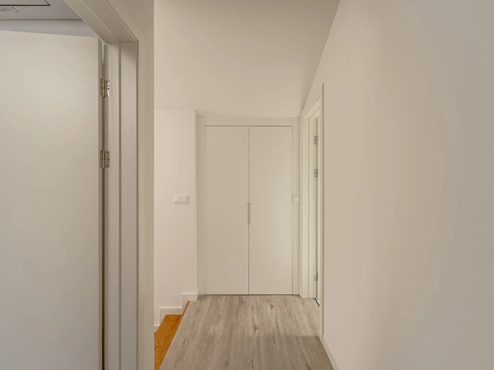 Apartamento T2 para Venda em Campolide Foto 20
