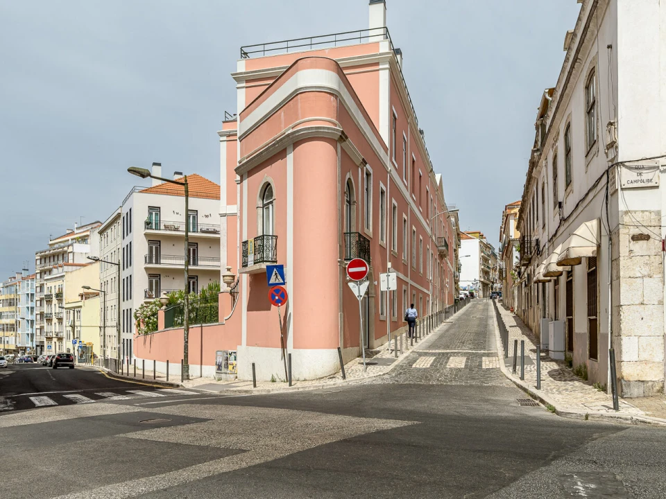 Apartamento T2 para Venda em Campolide Foto 16