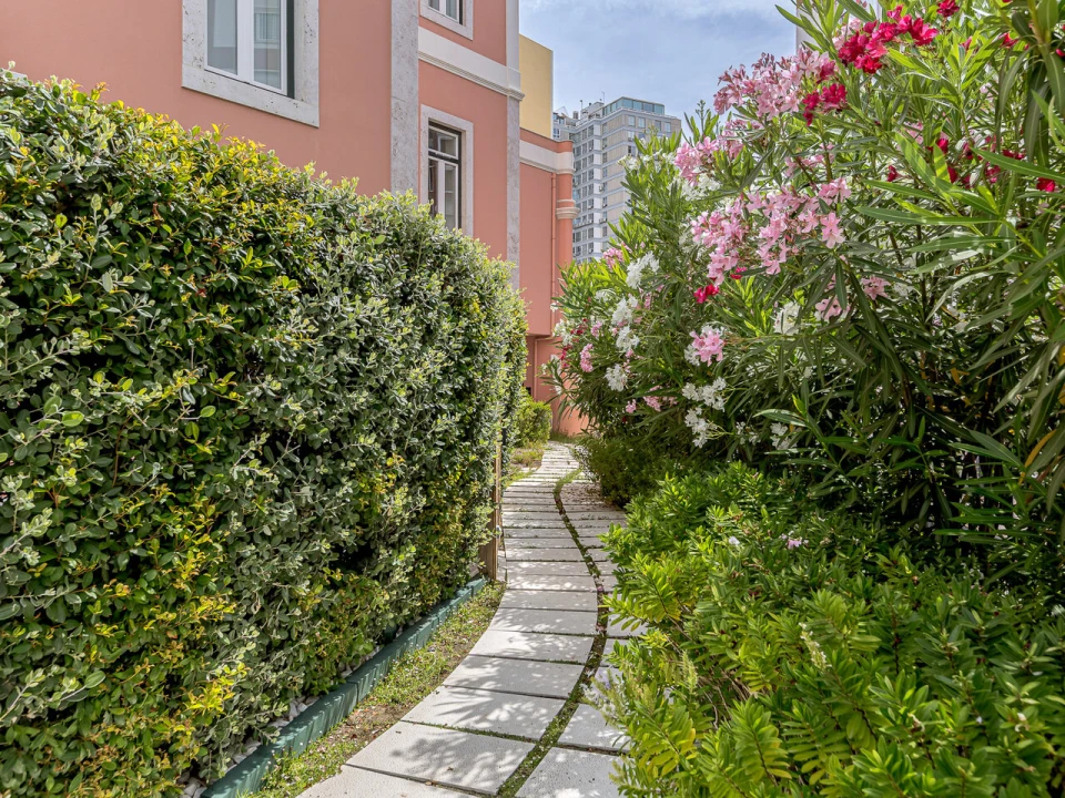 Apartamento T2 para Venda em Campolide Foto 14