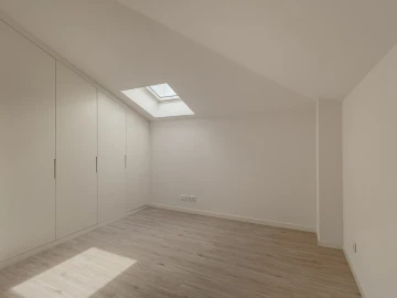 Apartamento T2 para Venda em Campolide
