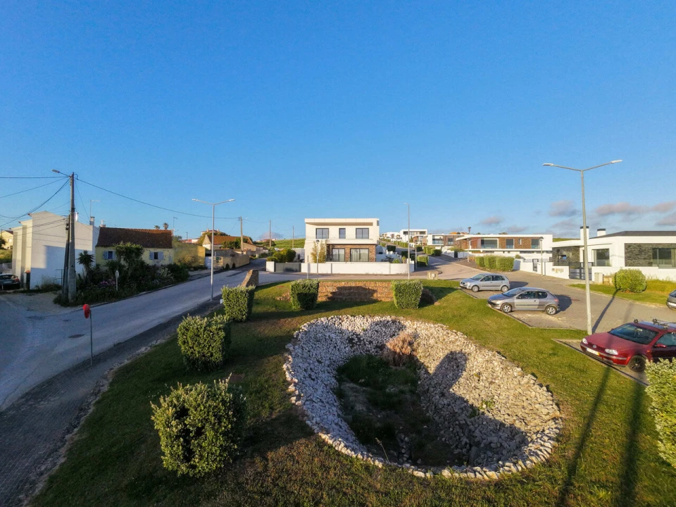 Moradia T4 para Venda em Ericeira Foto 48