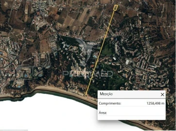 Moradia T4 para Venda em Albufeira e Olhos de Água