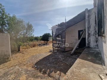 Moradia T4 para Venda em Albufeira e Olhos de Água