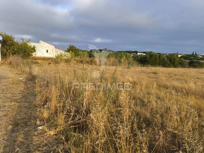 Moradia T4 para Venda em Albufeira e Olhos de Água