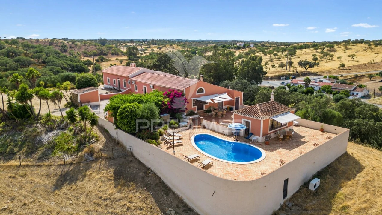 Quinta T5 para Venda em Ourique Foto 1