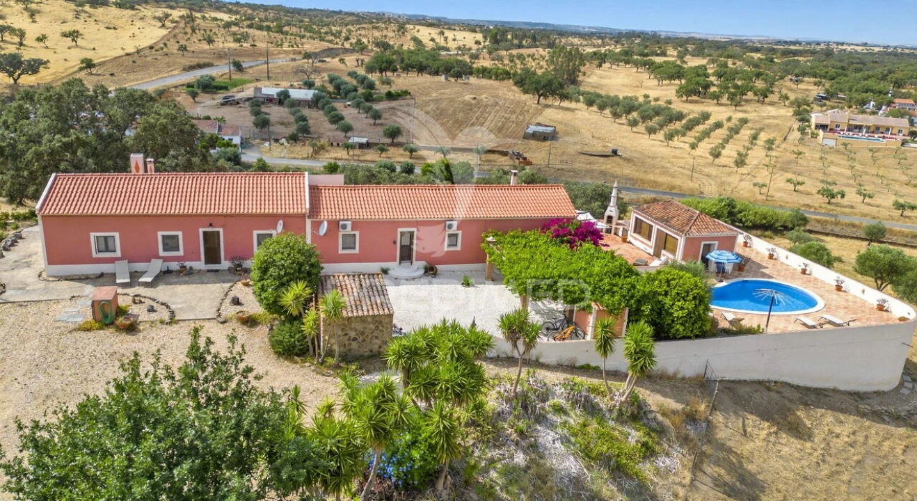 Quinta T5 para Venda em Ourique Foto 2