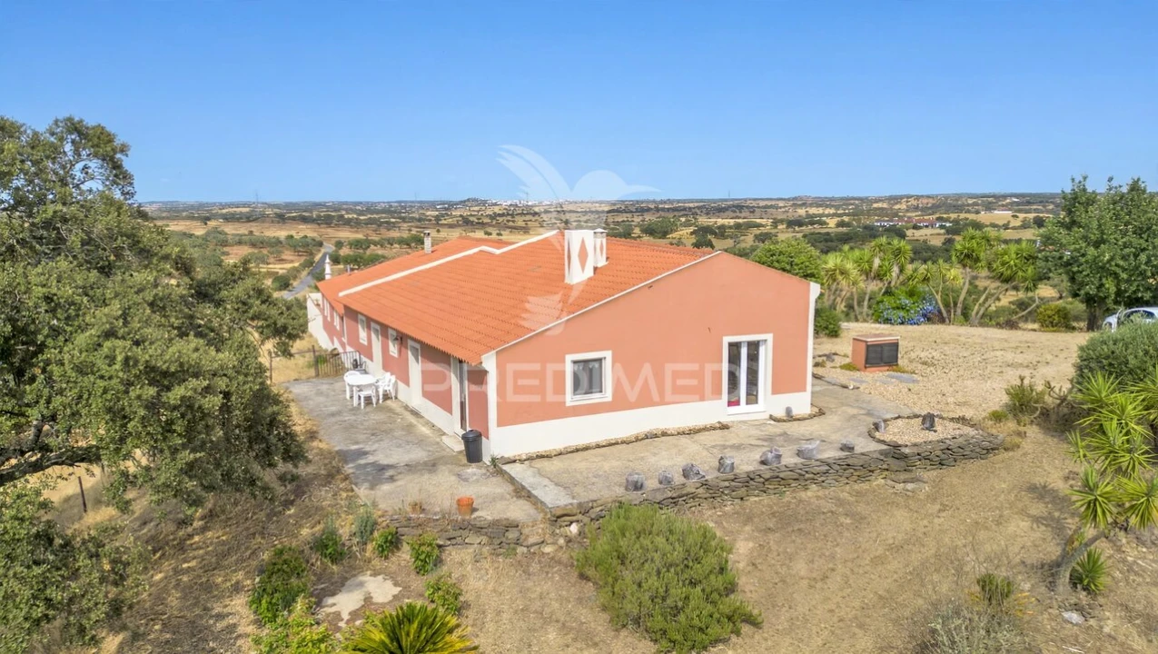 Quinta T5 para Venda em Ourique Foto 4