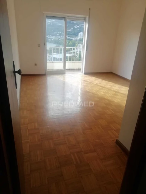Apartamento T3 para Venda em Peso da Régua e Godim