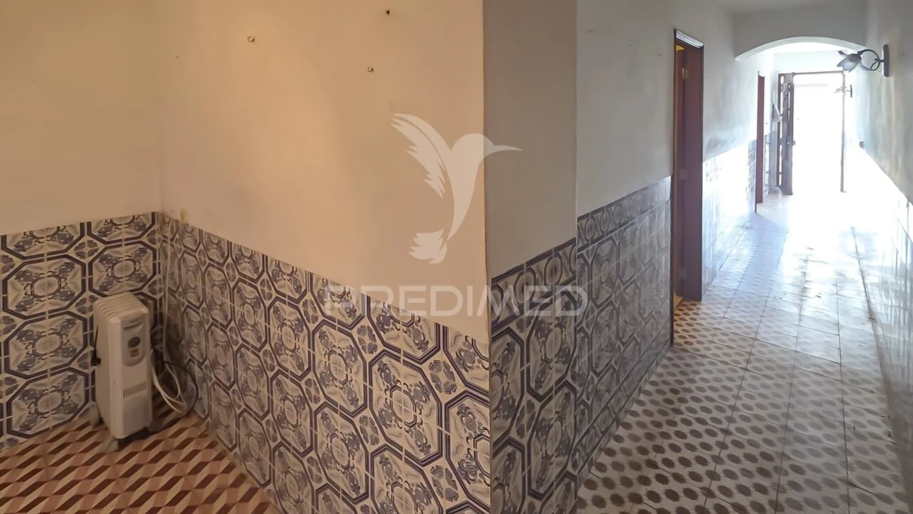 Moradia T4 para Venda em São Marcos da Serra Foto 5