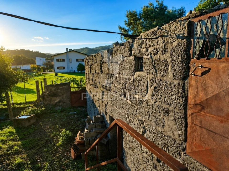 Moradia T1 para Venda em Valdreu Foto 32