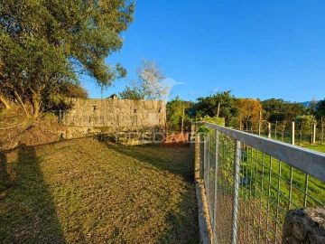 Moradia T1 para Venda em Valdreu