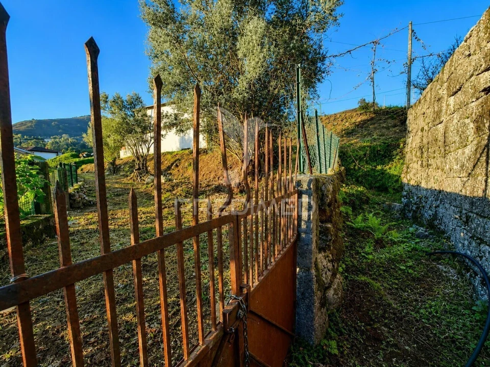 Moradia T1 para Venda em Valdreu Foto 9