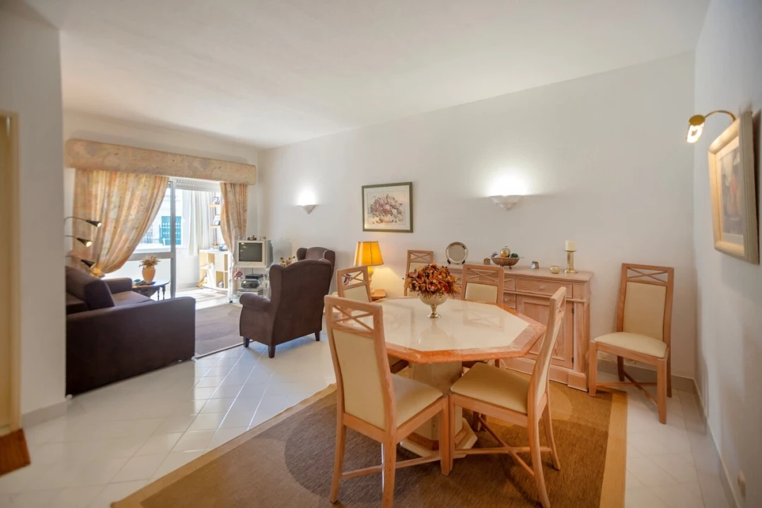 Apartamento T2 para Venda em Albufeira e Olhos de Água Foto 6