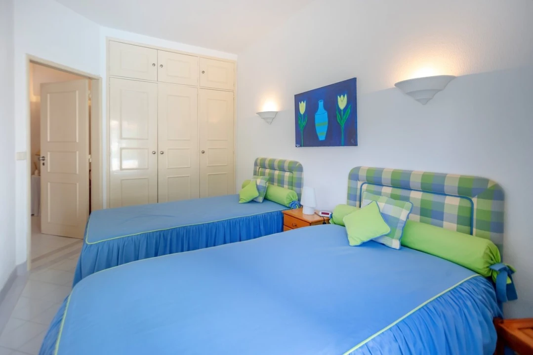 Apartamento T2 para Venda em Albufeira e Olhos de Água Foto 24