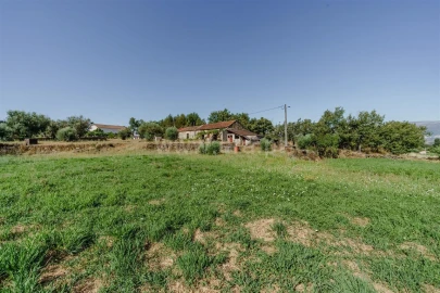 Terreno para Venda em Peraboa