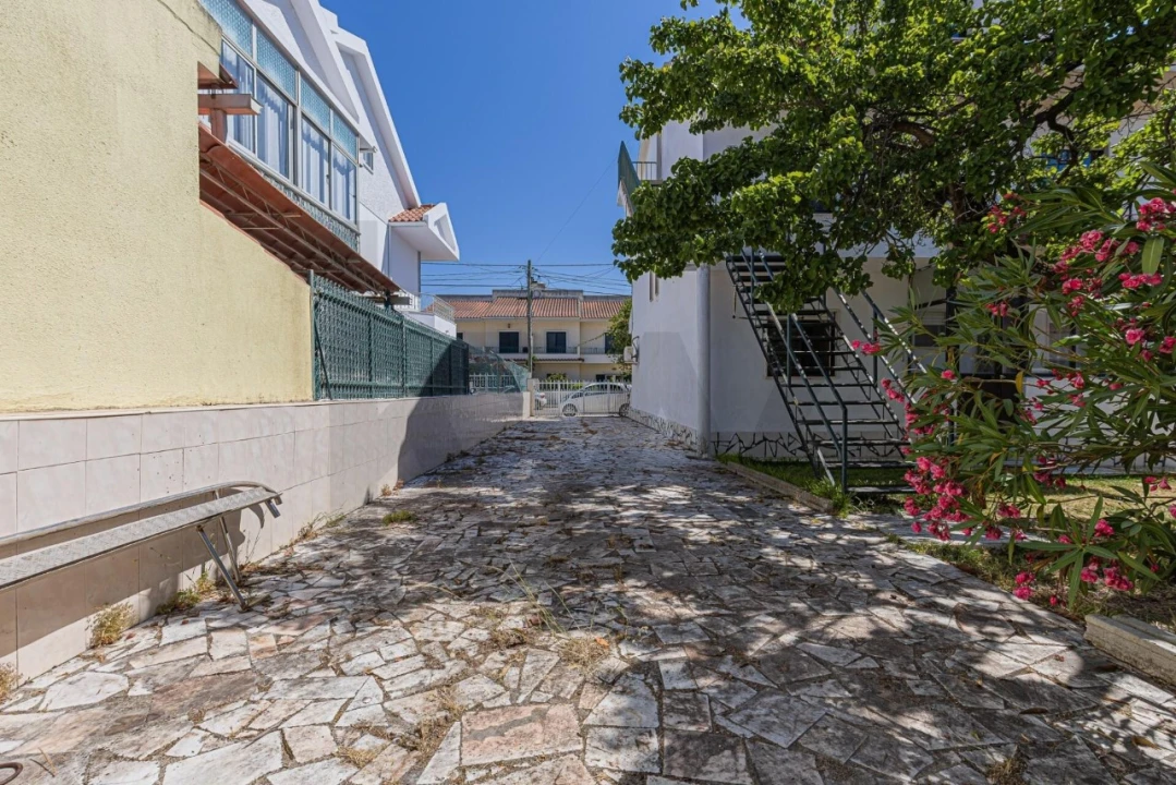 Moradia T4 para Venda em Seixal, Arrentela e Aldeia de Paio Pires Foto 30