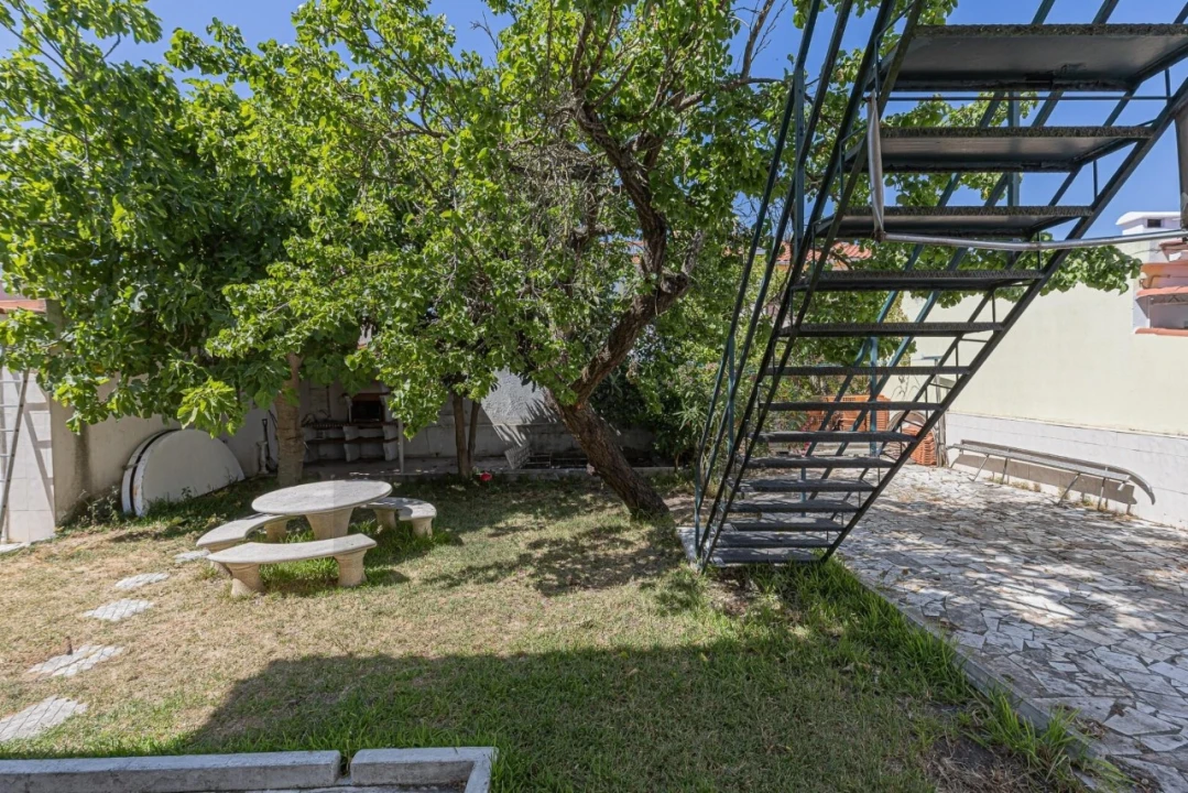 Moradia T4 para Venda em Seixal, Arrentela e Aldeia de Paio Pires Foto 32