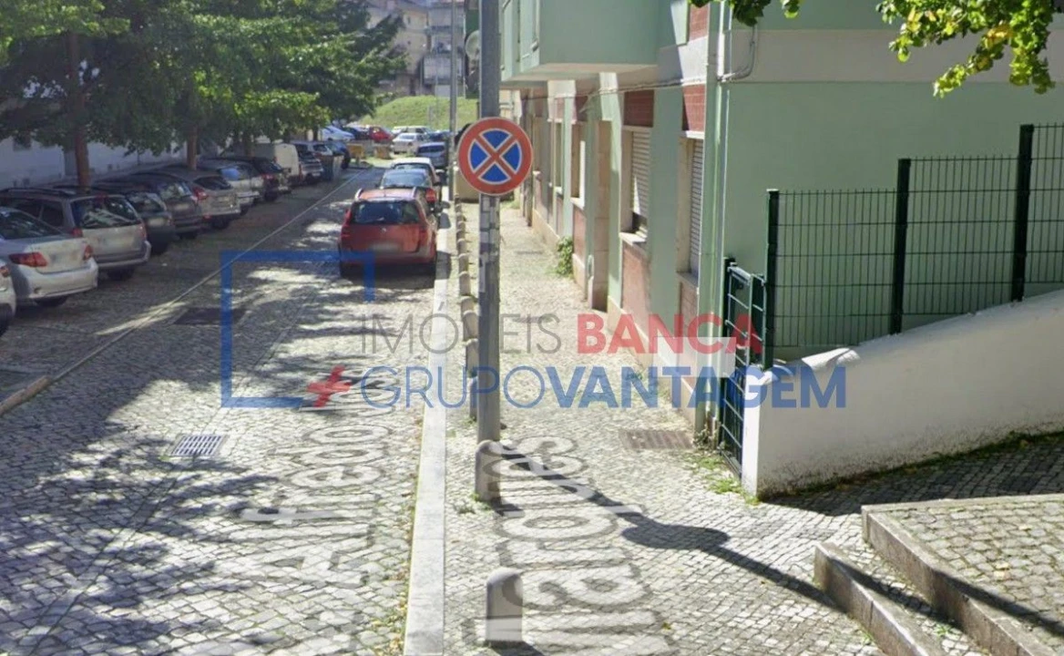 Apartamento T1 para Venda em Cacém e São Marcos Foto 11