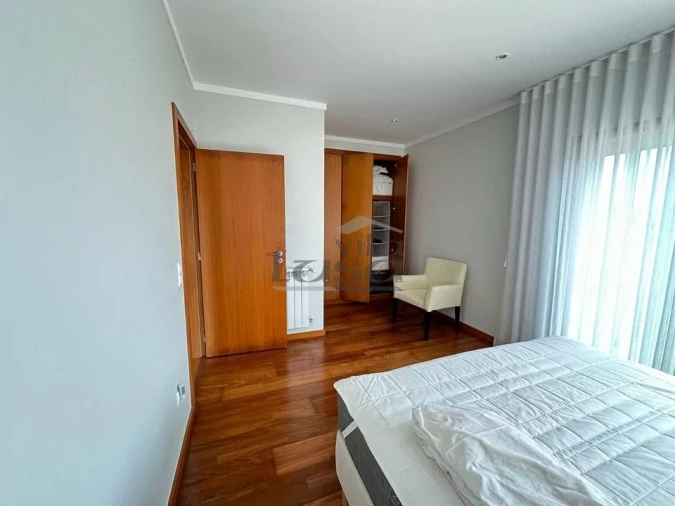 Moradia T3 para Venda em Arvore Foto 14