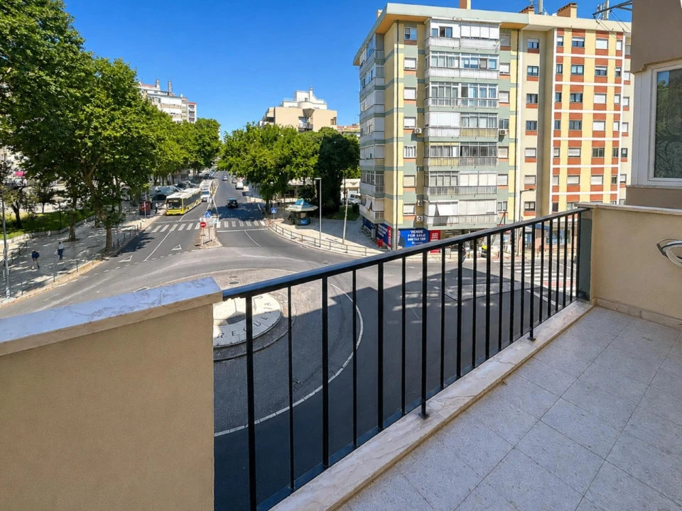 Apartamento T3 para Venda em Benfica Foto 16