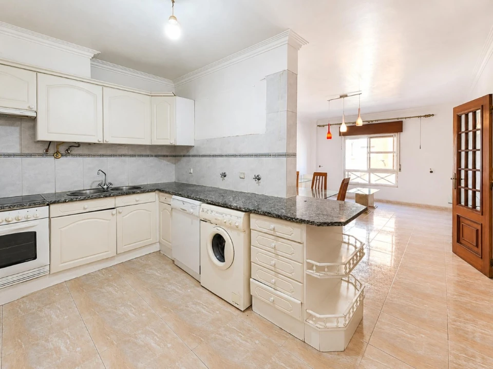 Apartamento T2 para Venda em Algueirão-Mem Martins Foto 6