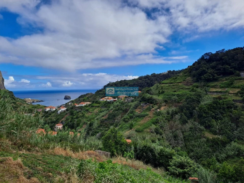 Terreno para Venda em Porto da Cruz Foto 12