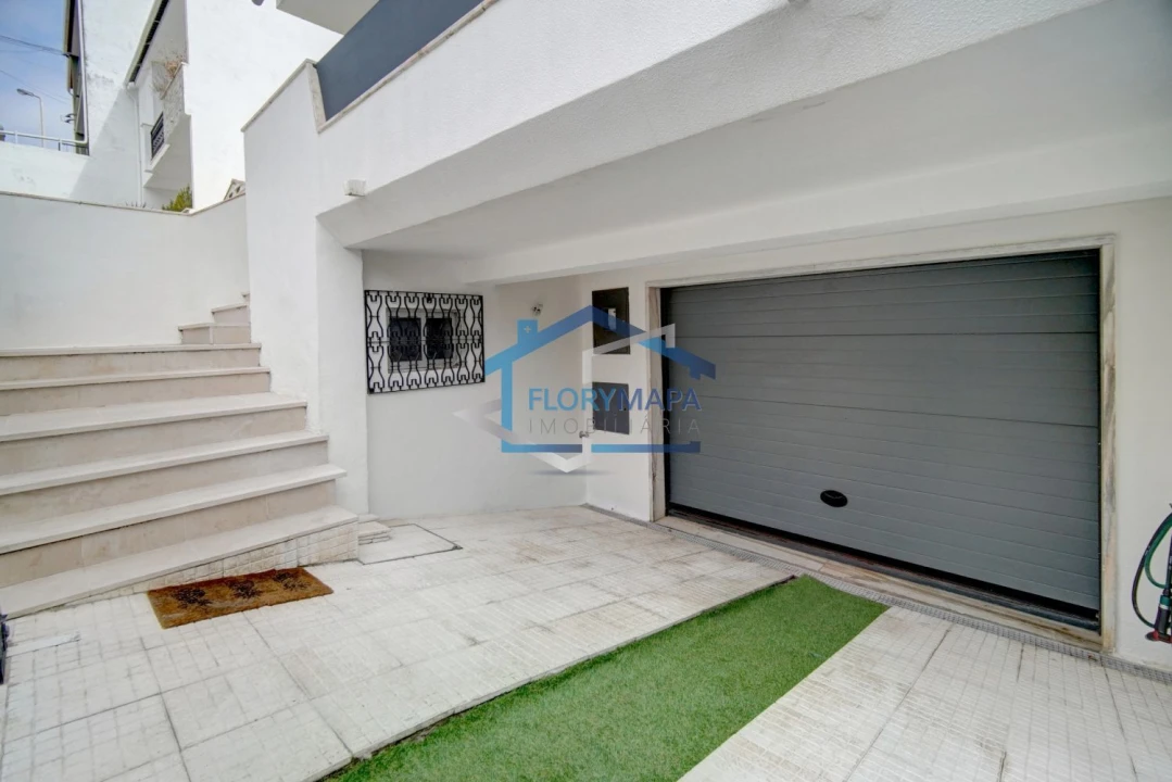 Moradia T4 para Venda em Cascais e Estoril Foto 4