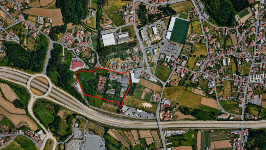 Terreno para Venda em Nogueira e Silva Escura