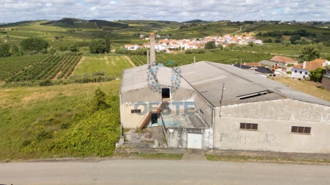 Loja para Venda em Bombarral e Vale Covo