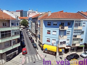 Apartamento T1 para Venda em Queluz e Belas