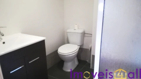Apartamento T1 para Venda em Queluz e Belas