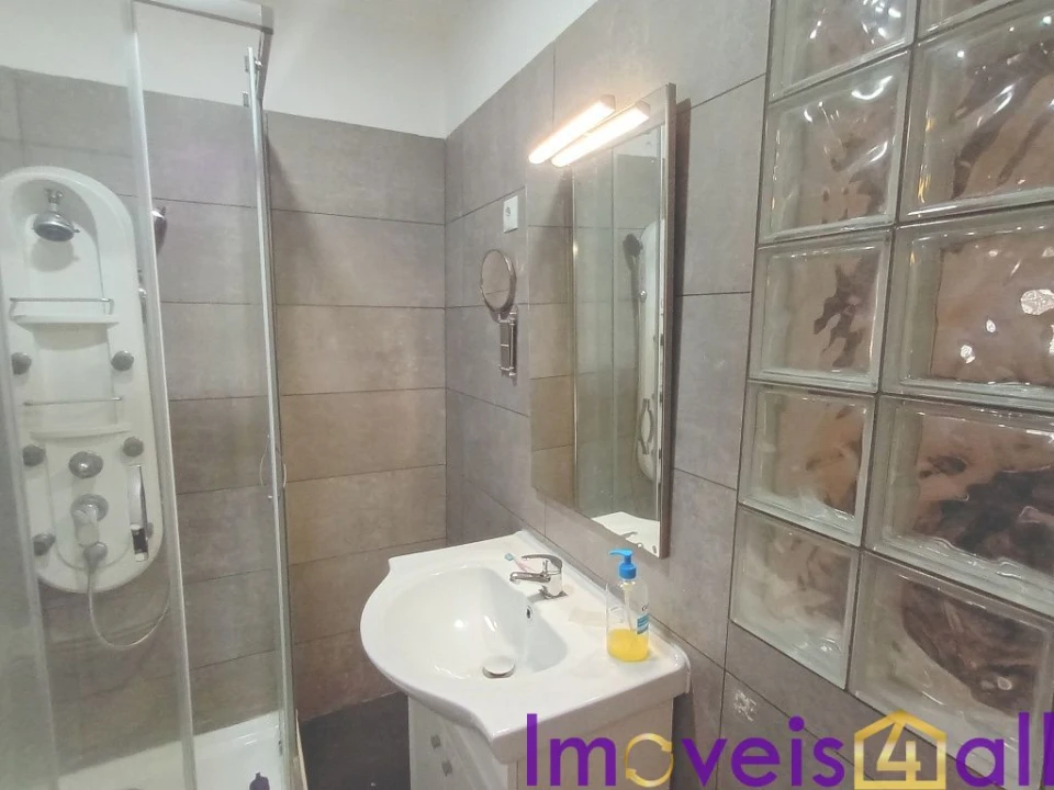 Apartamento T1 para Venda em Queluz e Belas Foto 19