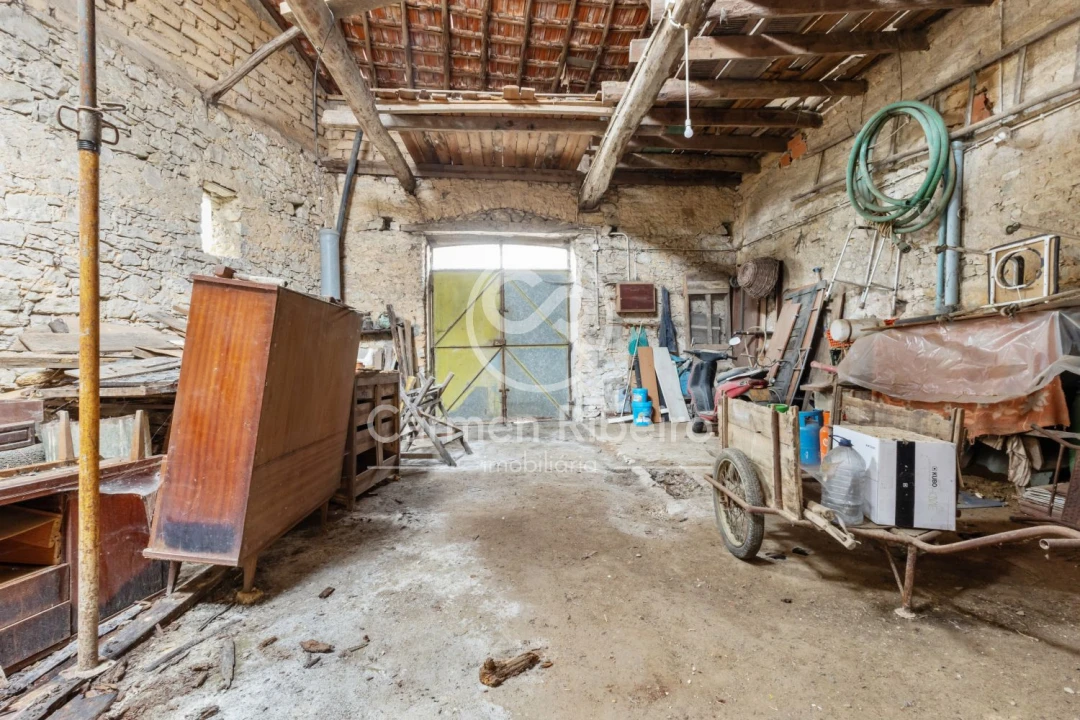 Moradia T4 para Venda em Tamengos, Aguim e Óis do Bairro Foto 26