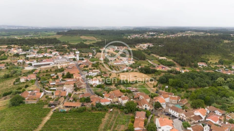 Moradia T4 para Venda em Tamengos, Aguim e Óis do Bairro