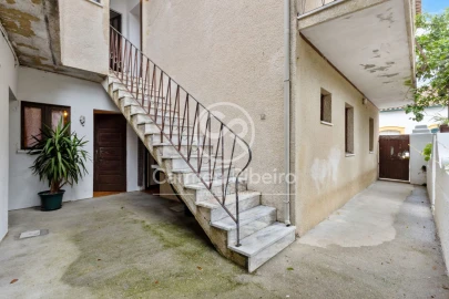 Moradia T4 para Venda em Tamengos, Aguim e Óis do Bairro