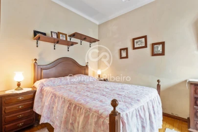 Moradia T4 para Venda em Tamengos, Aguim e Óis do Bairro