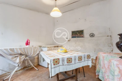 Moradia T4 para Venda em Tamengos, Aguim e Óis do Bairro
