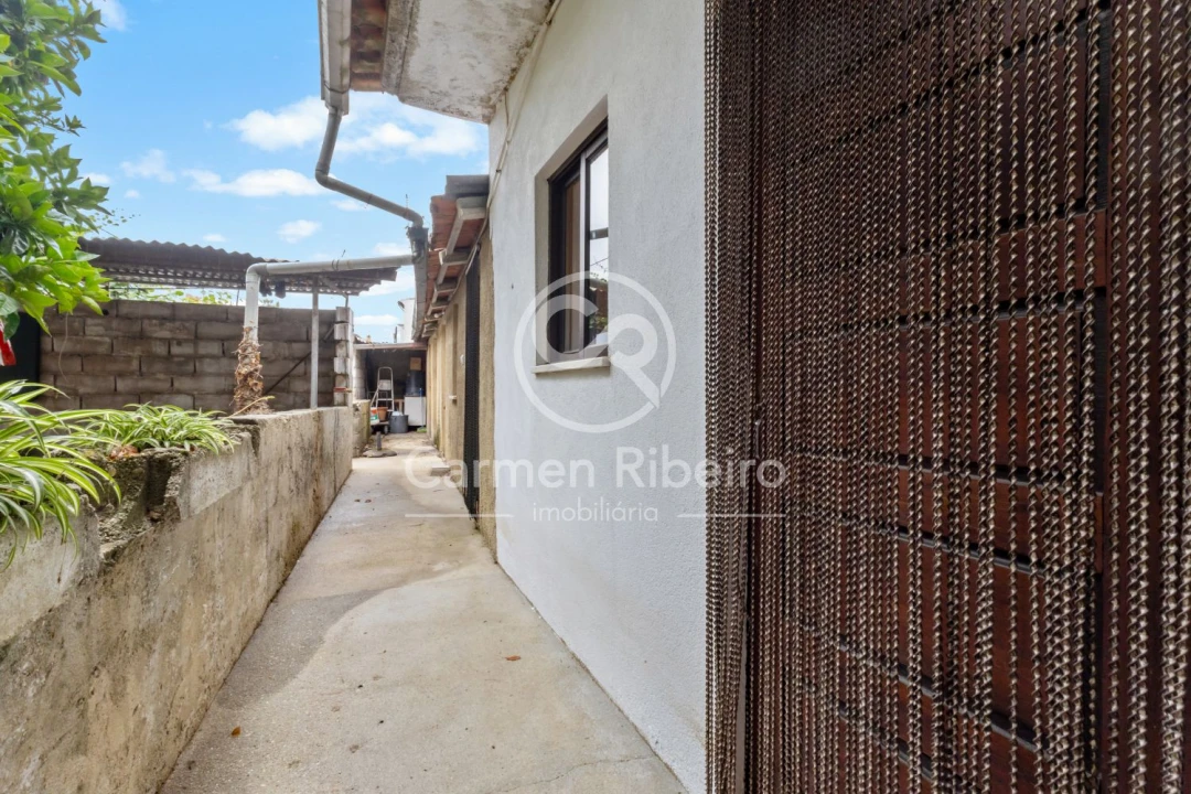 Moradia T4 para Venda em Tamengos, Aguim e Óis do Bairro Foto 6