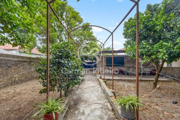 Moradia T4 para Venda em Tamengos, Aguim e Óis do Bairro Foto 5