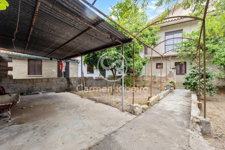Moradia T4 para Venda em Tamengos, Aguim e Óis do Bairro Foto 4