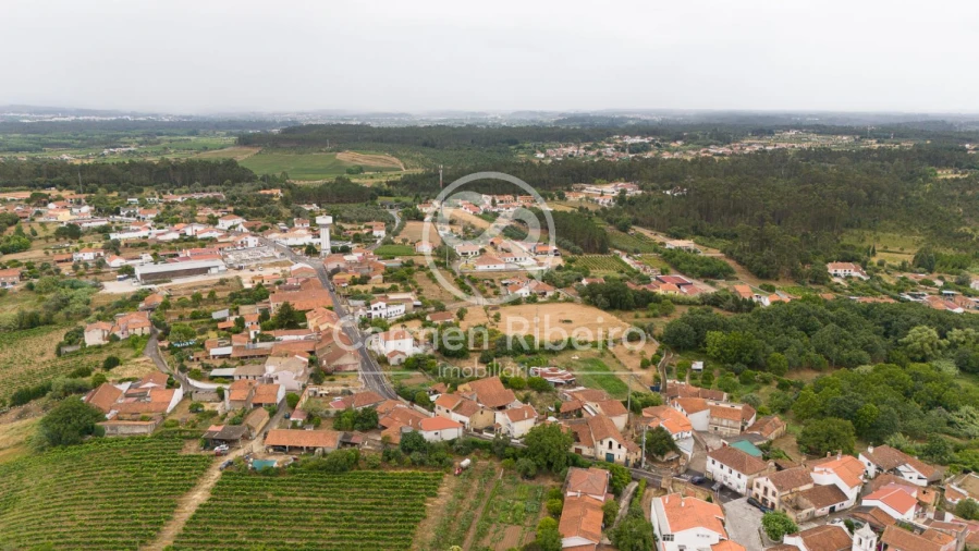 Moradia T4 para Venda em Tamengos, Aguim e Óis do Bairro Foto 35