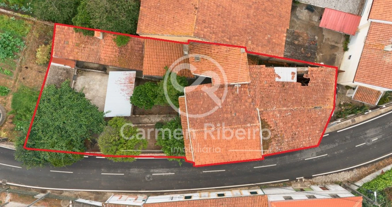 Moradia T4 para Venda em Tamengos, Aguim e Óis do Bairro Foto 2