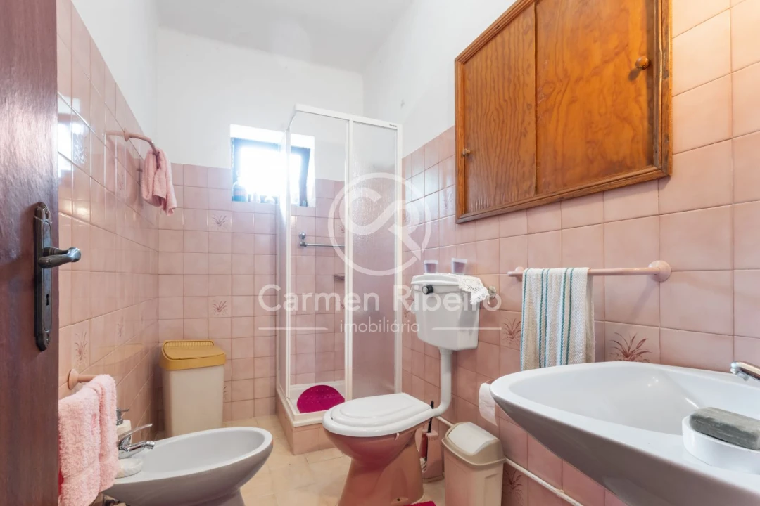 Moradia T4 para Venda em Tamengos, Aguim e Óis do Bairro Foto 12