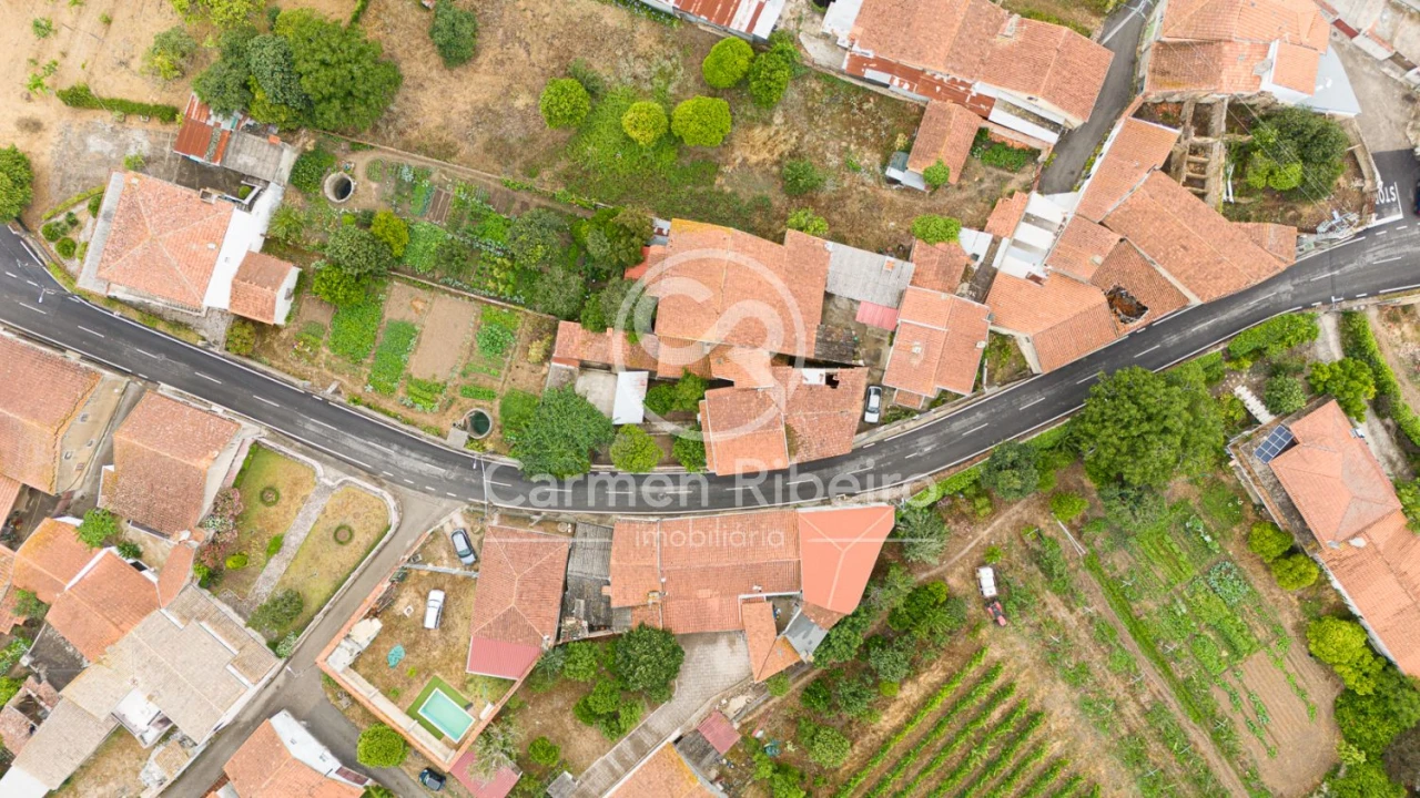 Moradia T4 para Venda em Tamengos, Aguim e Óis do Bairro Foto 33